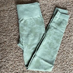 Green camo gymshark leggings